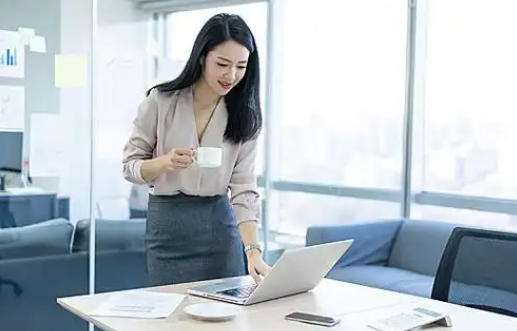 北京京盛鸿发商贸中心轮播图3